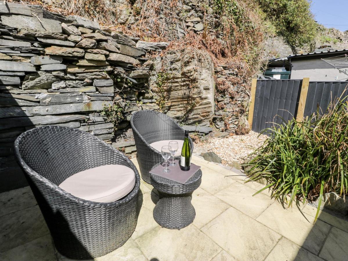 Bwthyn Ger Afon Riverplace Cottage 블레노페스티니오그 외부 사진